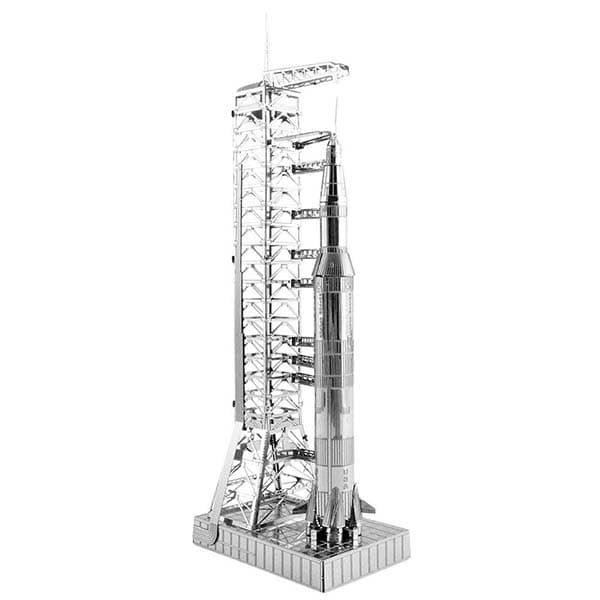 Maquette Métal 3D Apollo Saturn V avec Portique