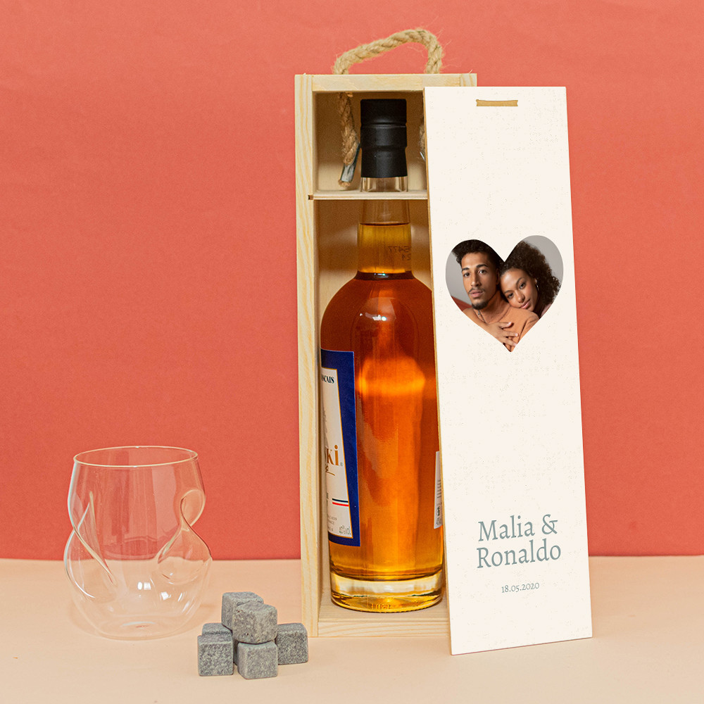 Coffret whisky personnalisé couple gravure cœur