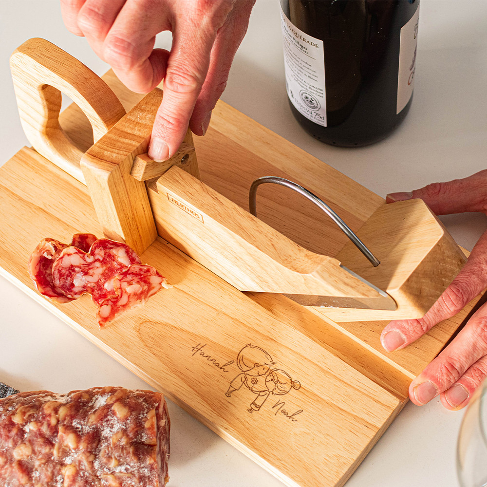 Guillotine à saucisson personnalisée cadeau couple origina