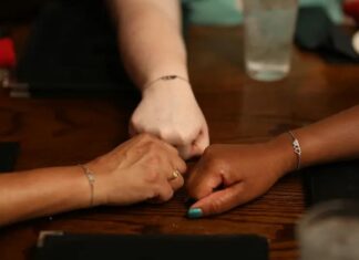 Offrir un bijou : quelle signification ?